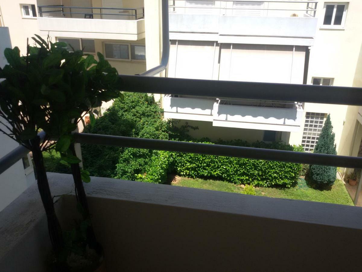 Sea & City - 10 Min Drive To The Beach & Athens Airport Apartment Markópoulon Екстериор снимка